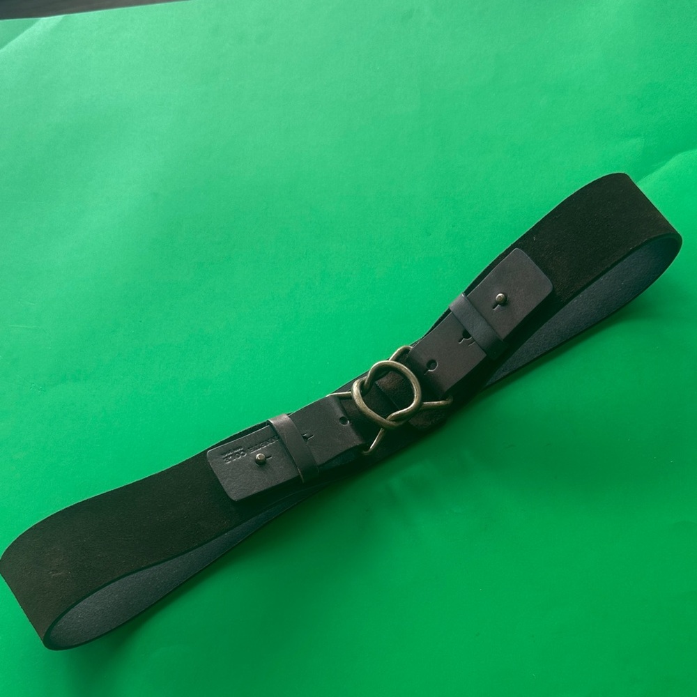 Brown leather/suede Kenneth Cole with Gold Buckle